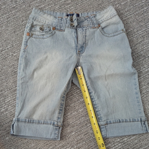 Angels Women's Distressed Denim/Jean Shorts (Size 6) - Picture 10 of 11